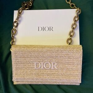 DIOR BEAUTY Crossbody CLUTCH/BAG/POUCH Comes with box.